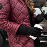 Bogna | Elegantní prošívaná péřová bunda s kapucí.