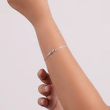 Náramek s jménem Infinity