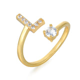 Prsten s písmenem „Initial“ se zirkonem