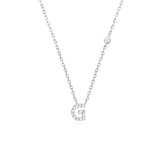 Kamenný náhrdelník s písmenem