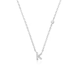 Kamenný náhrdelník s písmenem